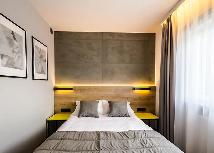 Air Hotel Warsaw
